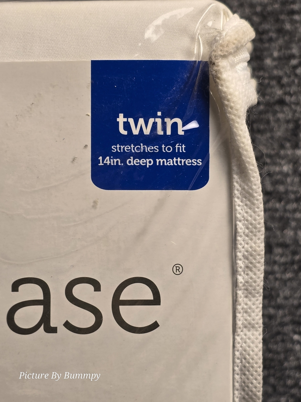 New In Package Allerease Zippered Twin Mattress Protector - Picture 2 of 5